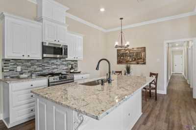 Home For Sale in Prairieville, Louisiana