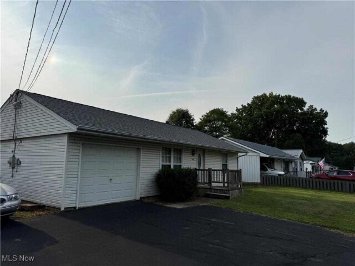 Picture of Home For Sale in Salem, Ohio, United States