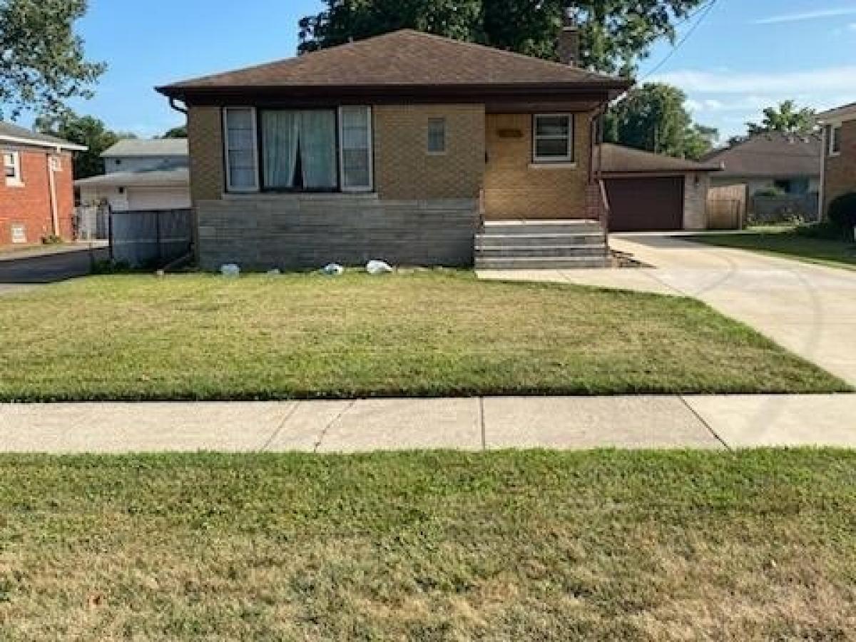 Picture of Home For Sale in Highland, Indiana, United States