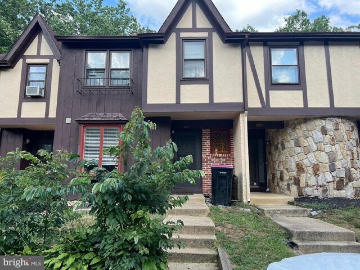 Picture of Home For Sale in Sicklerville, New Jersey, United States