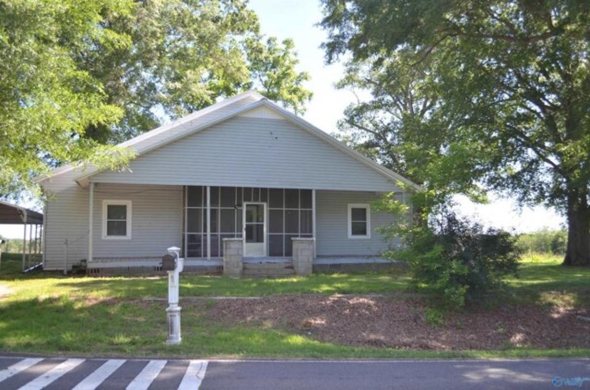 Picture of Home For Sale in Fyffe, Alabama, United States