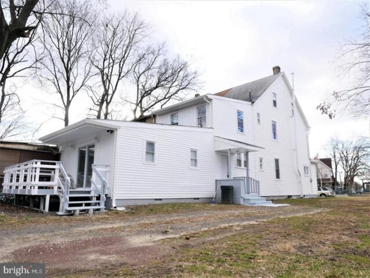 Picture of Home For Sale in Beverly, New Jersey, United States