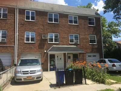 Home For Rent in Forest Hills, New York