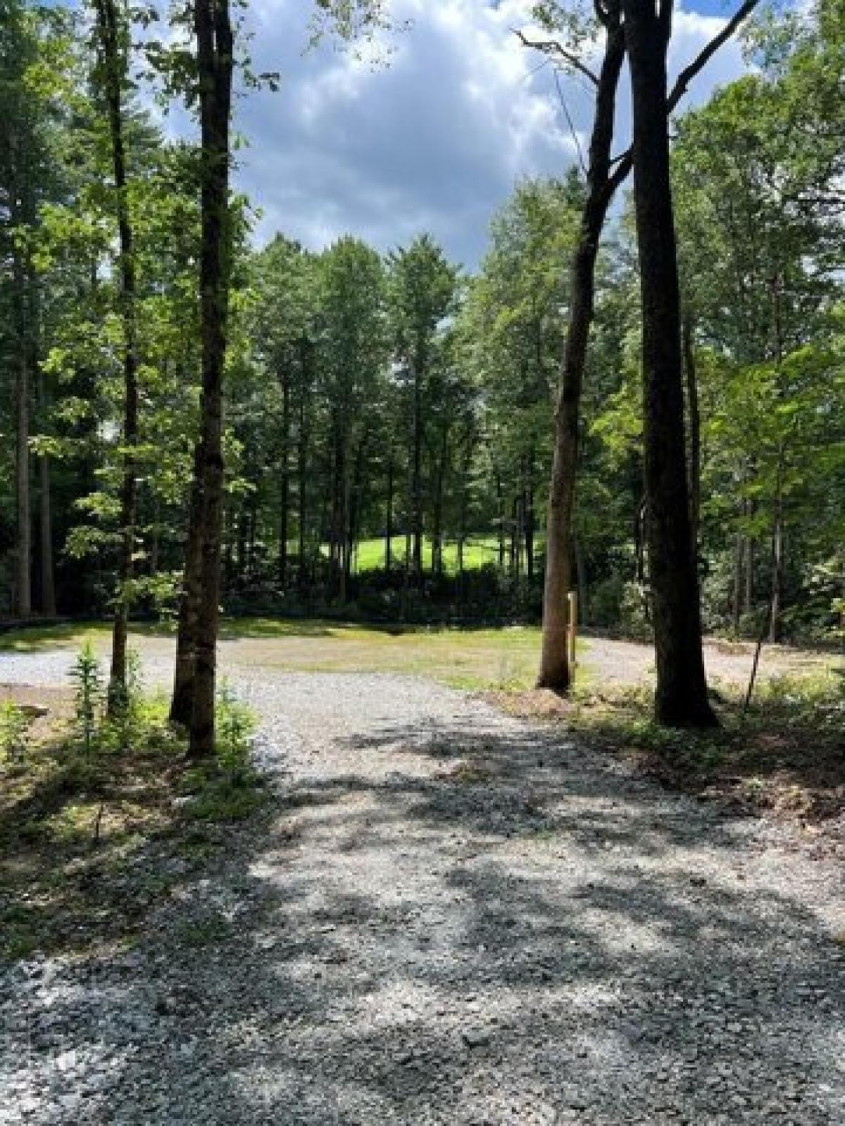 Picture of Residential Land For Sale in Cashiers, North Carolina, United States