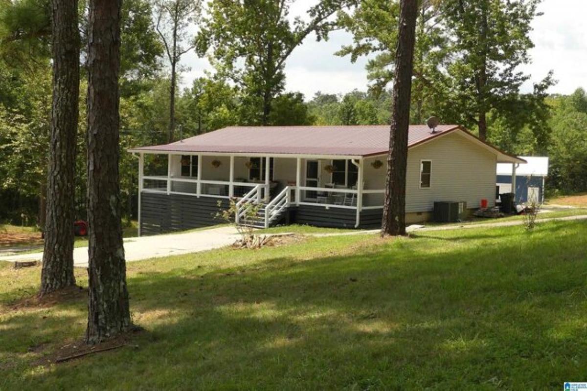 Picture of Home For Sale in Wedowee, Alabama, United States