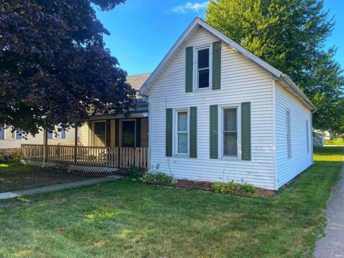 Picture of Home For Sale in Markle, Indiana, United States