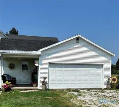 Home For Sale in Bradner, Ohio