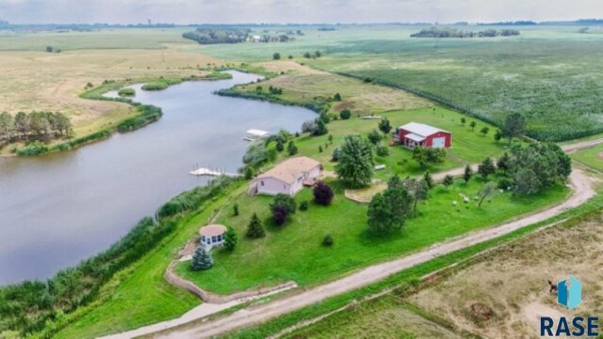 Picture of Residential Land For Sale in Beresford, South Dakota, United States