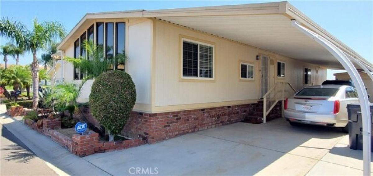 Picture of Home For Sale in Compton, California, United States