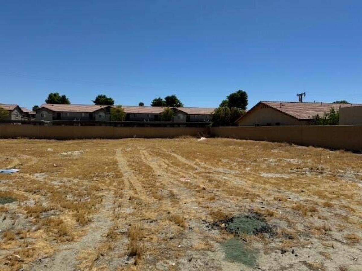 Picture of Residential Land For Sale in Cathedral City, California, United States