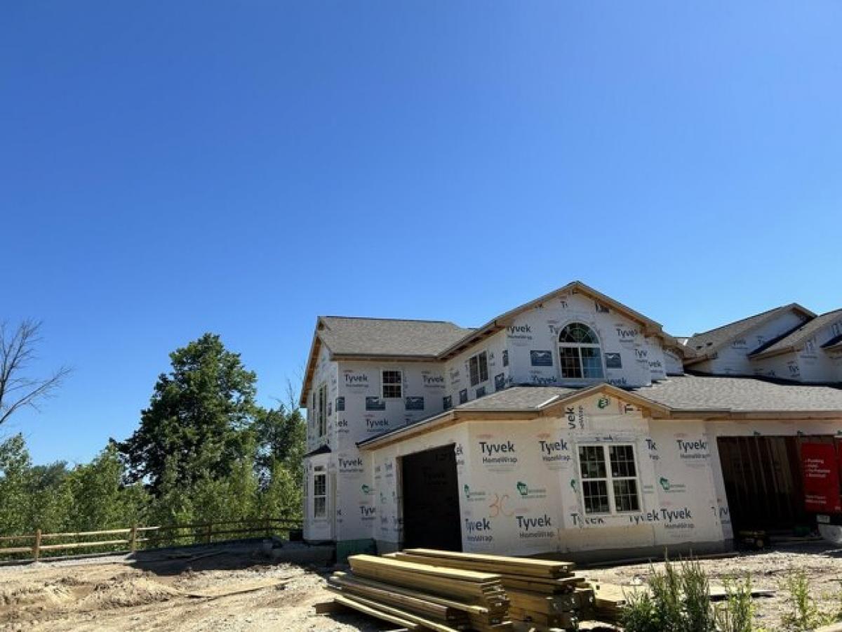 Picture of Home For Sale in Germantown, Wisconsin, United States