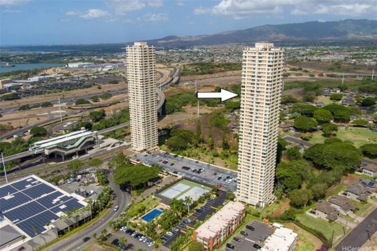 Picture of Home For Sale in Pearl City, Hawaii, United States