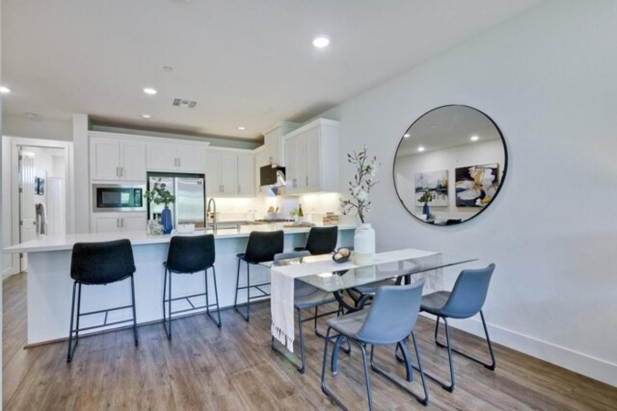 Picture of Home For Sale in Milpitas, California, United States