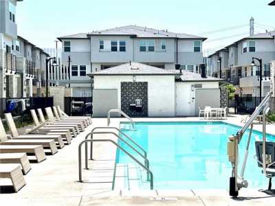 Apartment For Rent in Anaheim, California