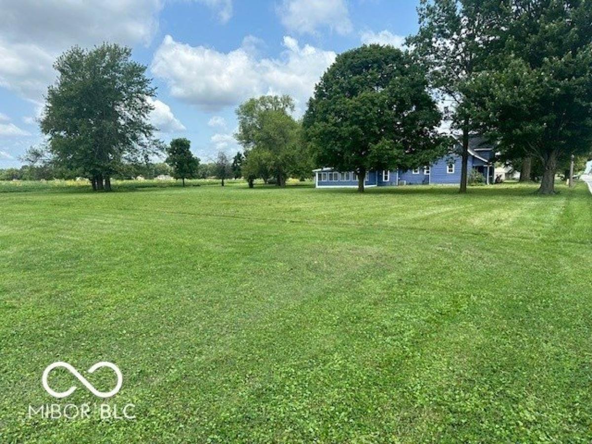 Picture of Residential Land For Sale in McCordsville, Indiana, United States