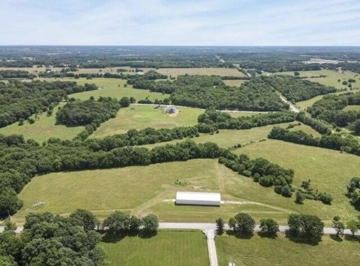 Picture of Residential Land For Sale in Bois D Arc, Missouri, United States