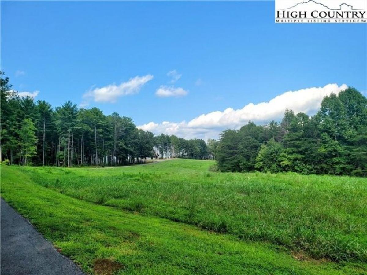 Picture of Residential Land For Sale in Lenoir, North Carolina, United States