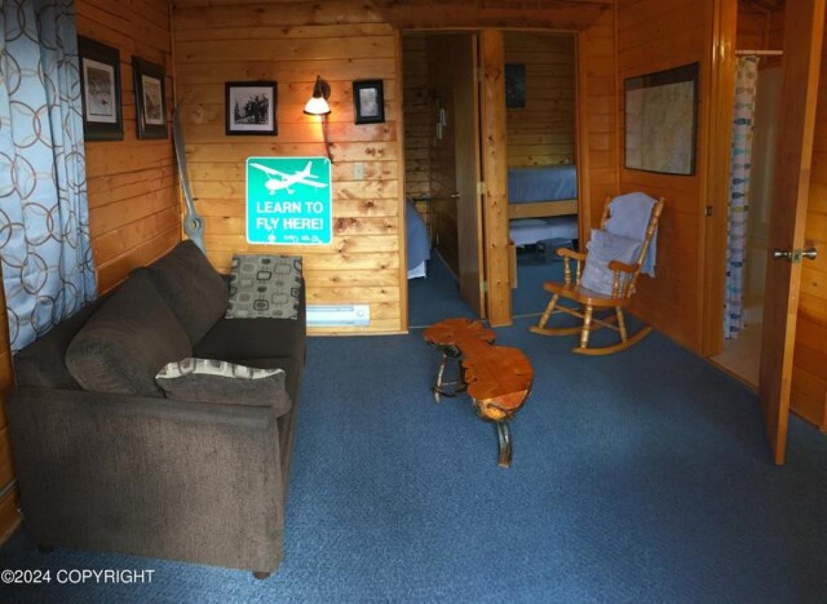 Picture of Home For Sale in Healy, Alaska, United States