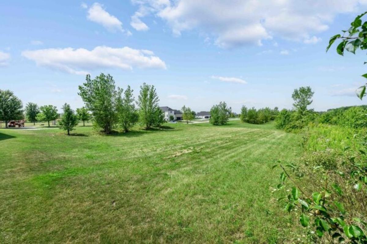 Picture of Residential Land For Sale in Sugar Grove, Illinois, United States