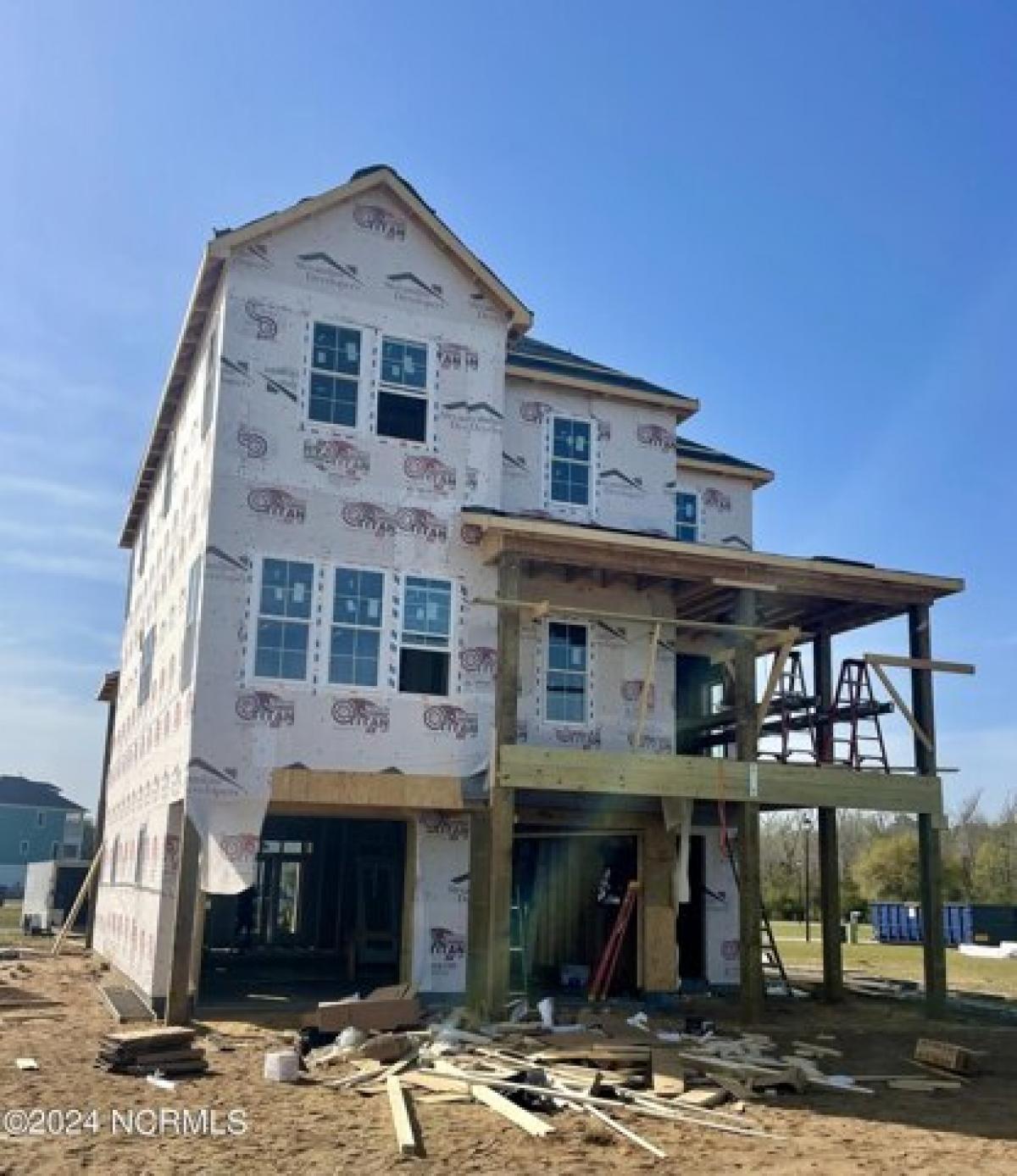 Picture of Home For Sale in Newport, North Carolina, United States