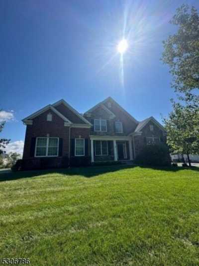 Home For Sale in Raritan, New Jersey