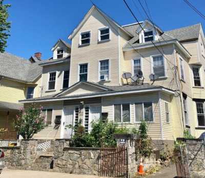 Home For Rent in Bridgeport, Connecticut