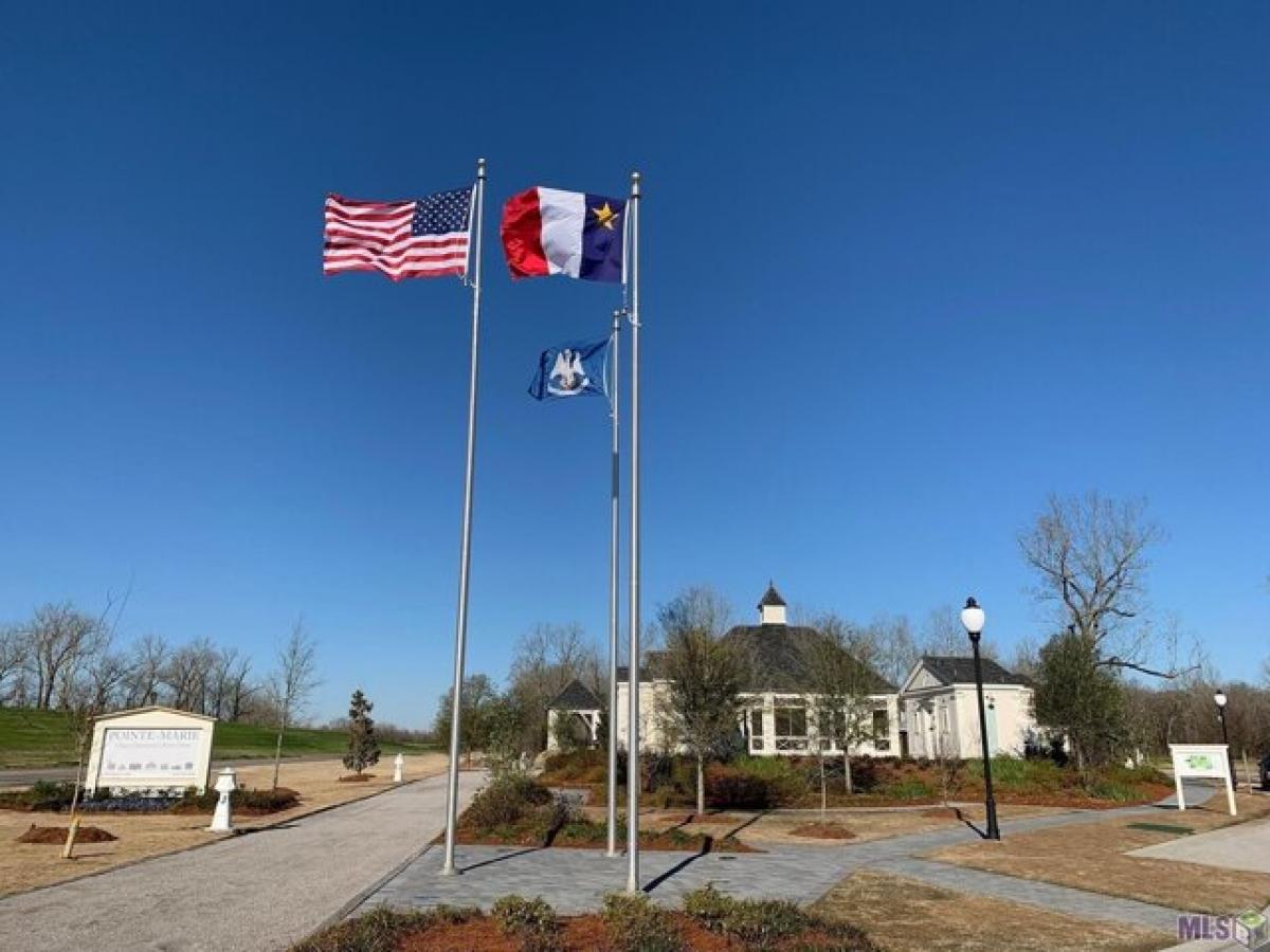 Picture of Residential Land For Sale in Baton Rouge, Louisiana, United States