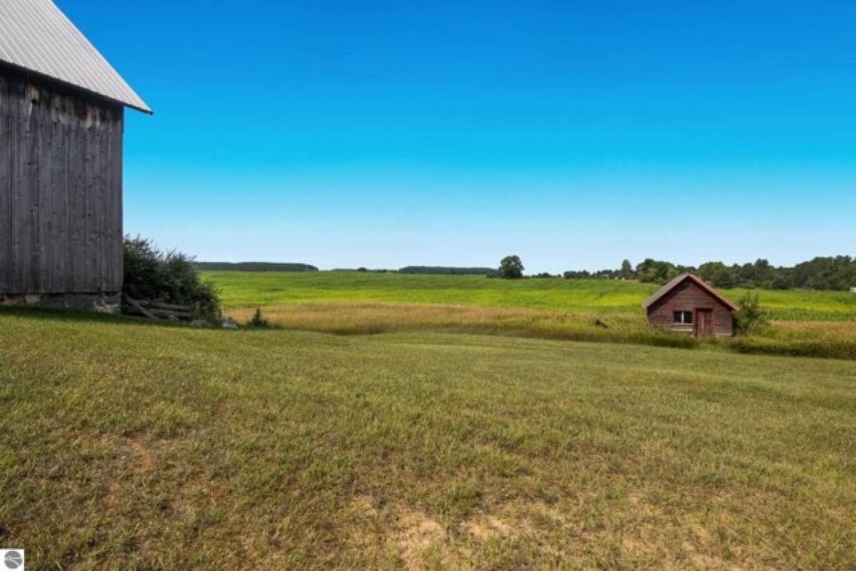 Picture of Home For Sale in Kingsley, Michigan, United States