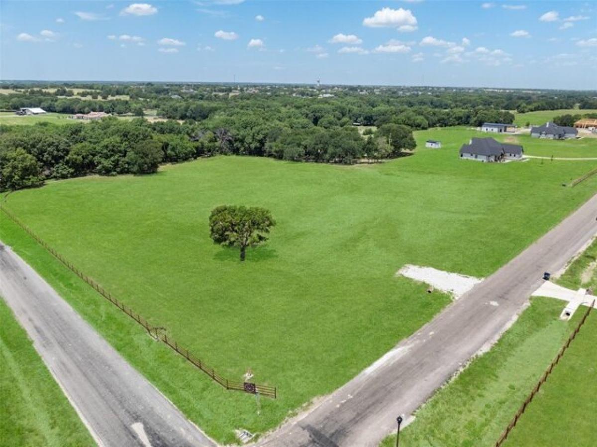 Picture of Residential Land For Sale in Van Alstyne, Texas, United States