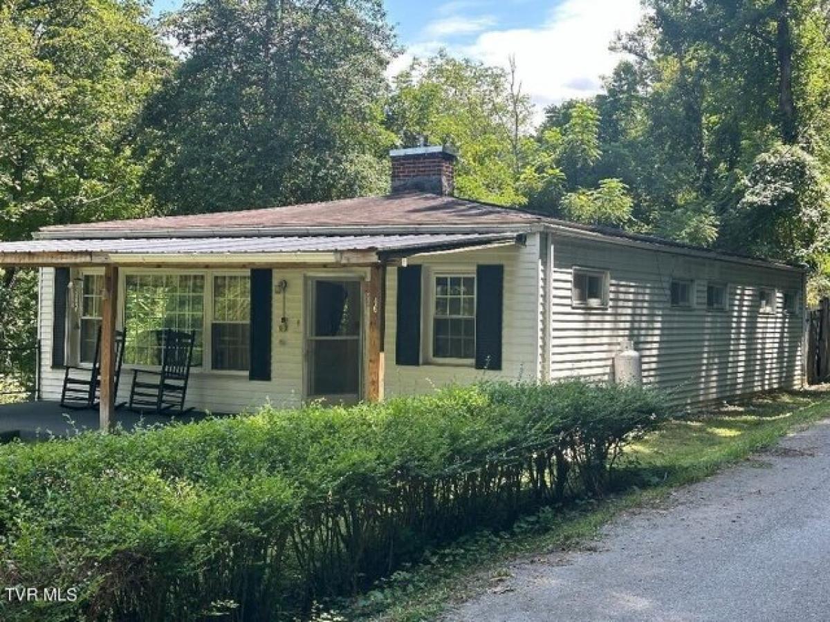 Picture of Home For Sale in Norton, Virginia, United States