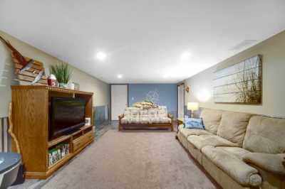 Home For Sale in Lansing, Illinois