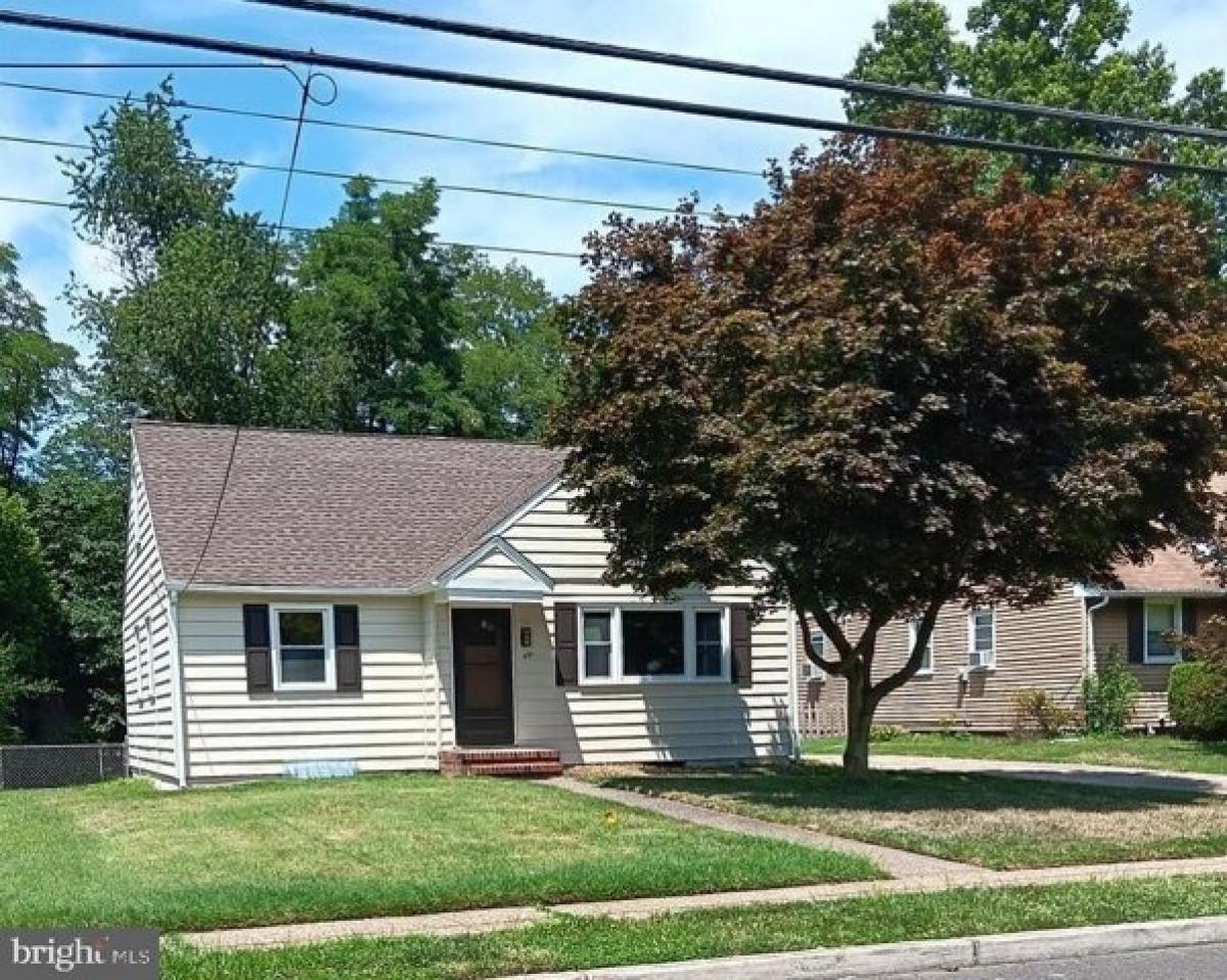 Picture of Home For Sale in Barrington, New Jersey, United States