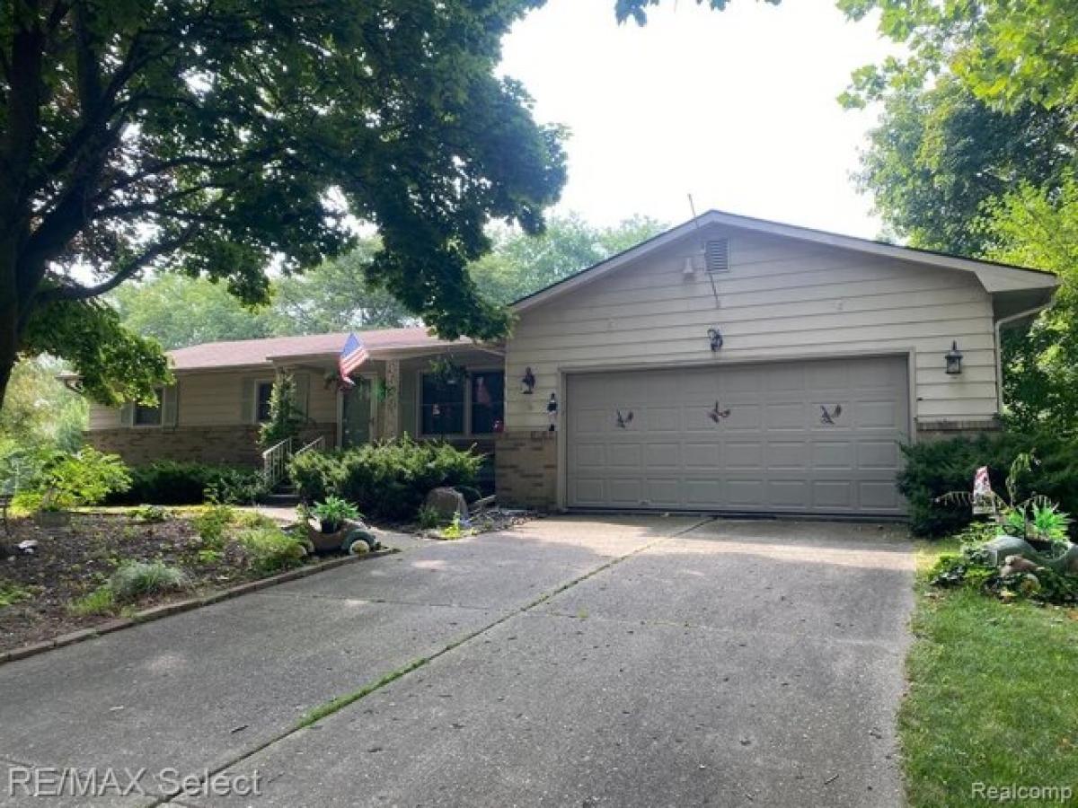 Picture of Home For Sale in Grand Blanc, Michigan, United States