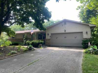 Home For Sale in Grand Blanc, Michigan