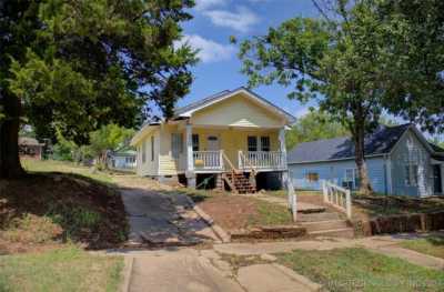 Home For Sale in Bristow, Oklahoma