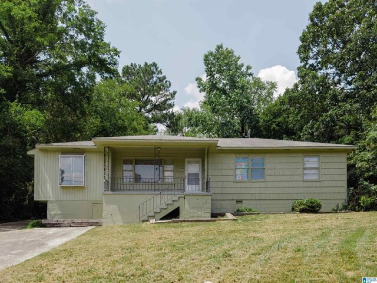 Picture of Home For Sale in Center Point, Alabama, United States