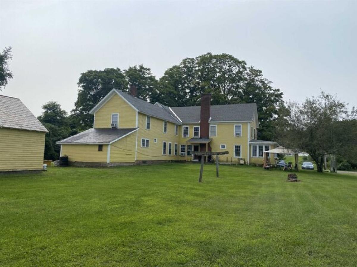 Picture of Home For Sale in Dummerston, Vermont, United States