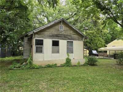 Home For Sale in Pleasant Hill, Missouri