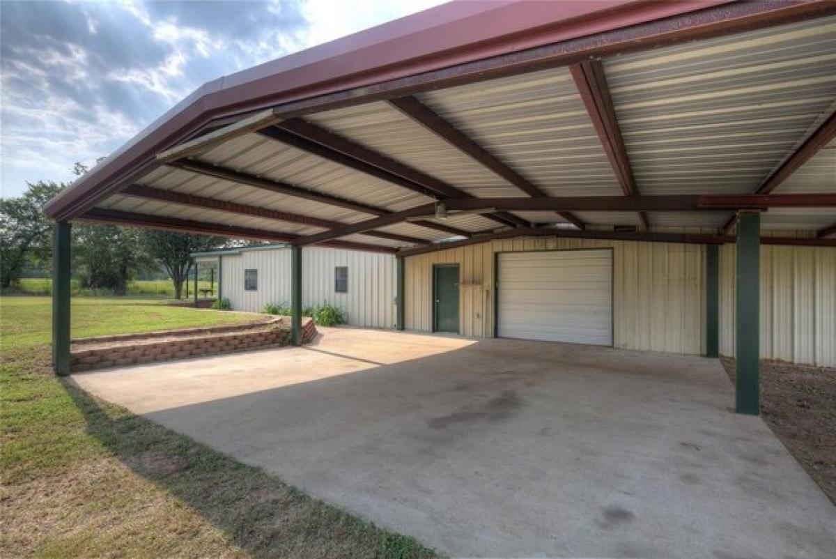 Picture of Home For Sale in Emory, Texas, United States