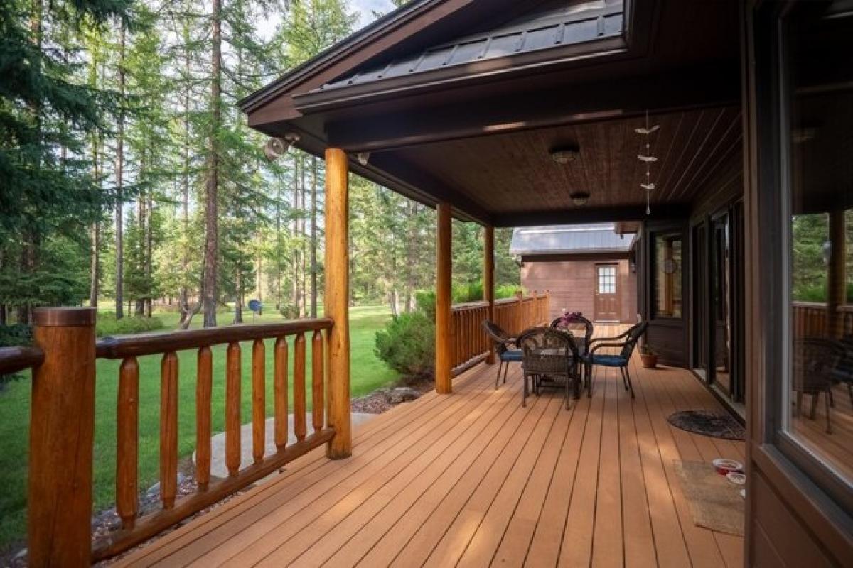 Picture of Home For Sale in Whitefish, Montana, United States