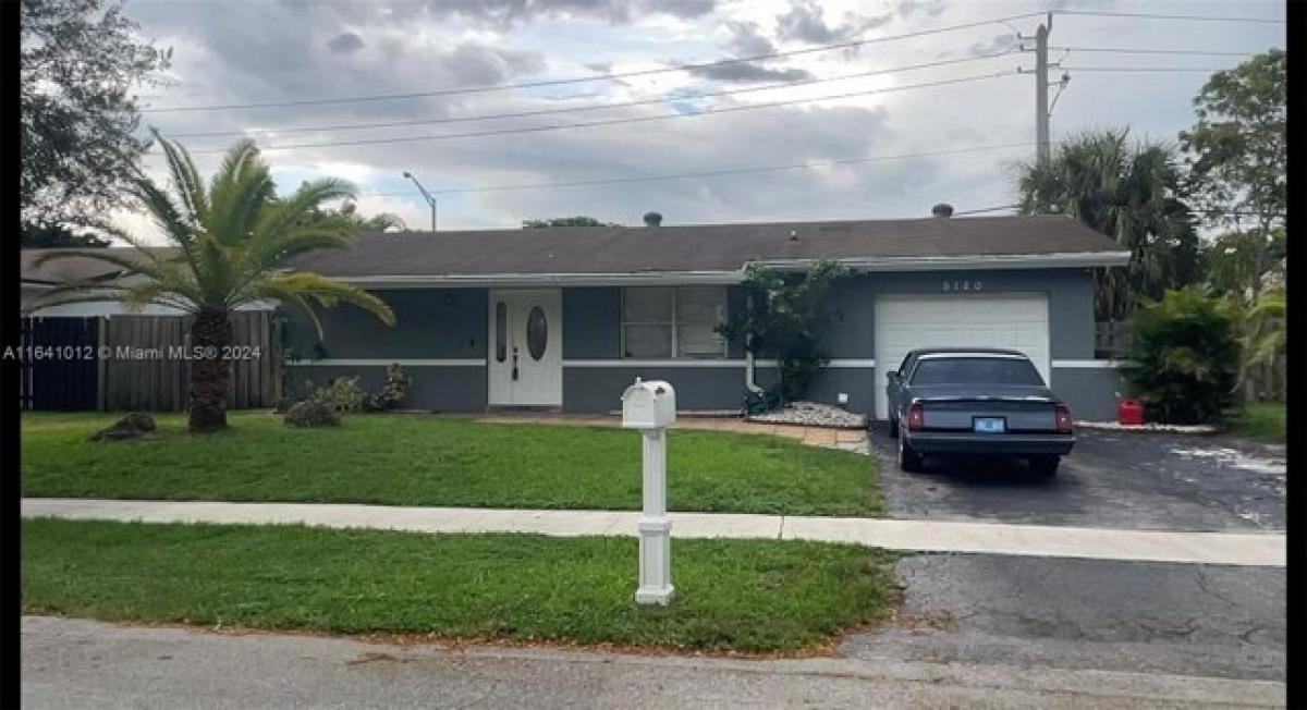 Picture of Home For Sale in Cooper City, Florida, United States