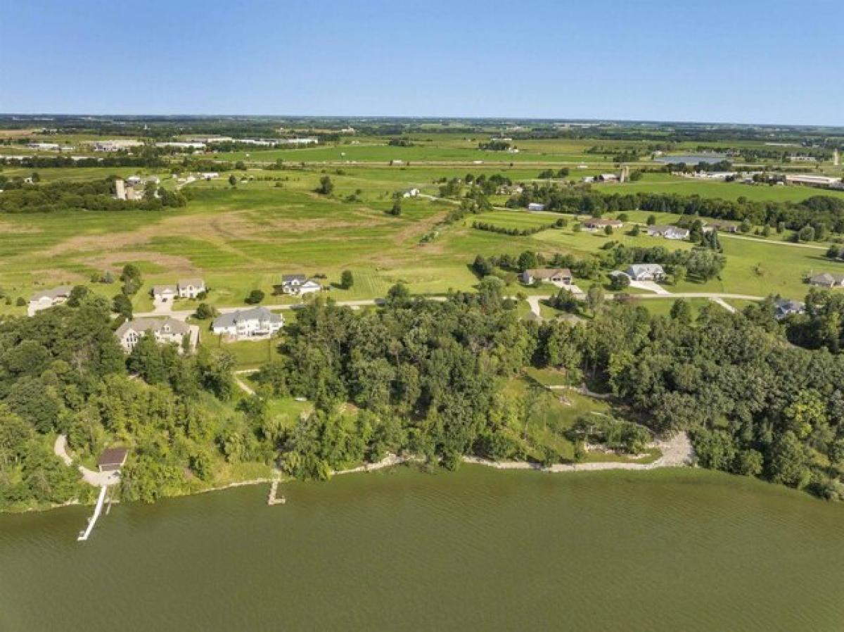 Picture of Residential Land For Sale in Kaukauna, Wisconsin, United States