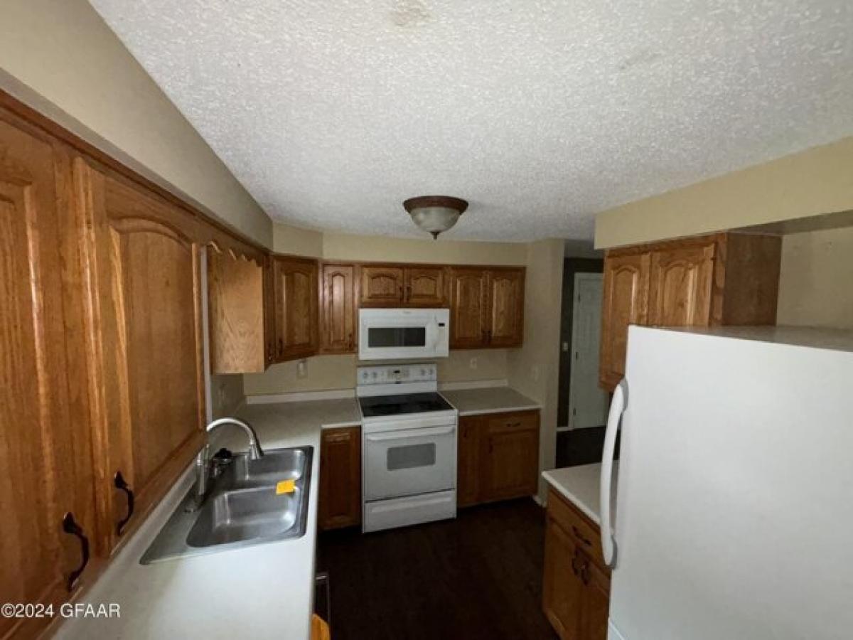 Picture of Home For Sale in Grand Forks, North Dakota, United States