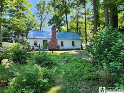 Home For Sale in Findley Lake, New York