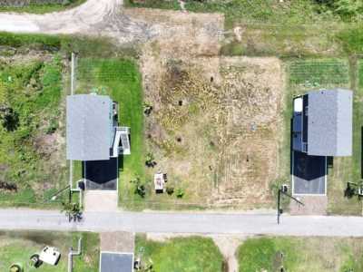 Residential Land For Sale in Gilchrist, Texas