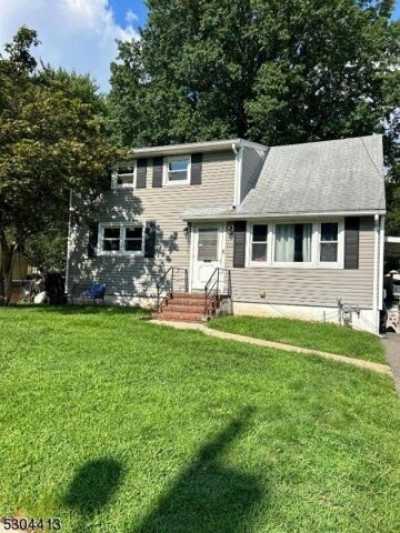 Home For Sale in Roselle, New Jersey