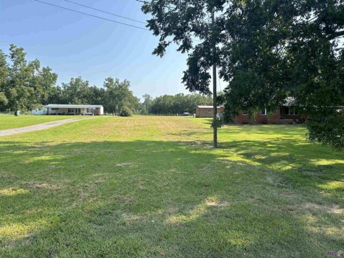 Picture of Residential Land For Sale in Jarreau, Louisiana, United States