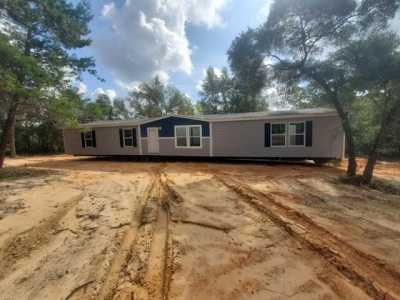 Home For Sale in Keystone Heights, Florida