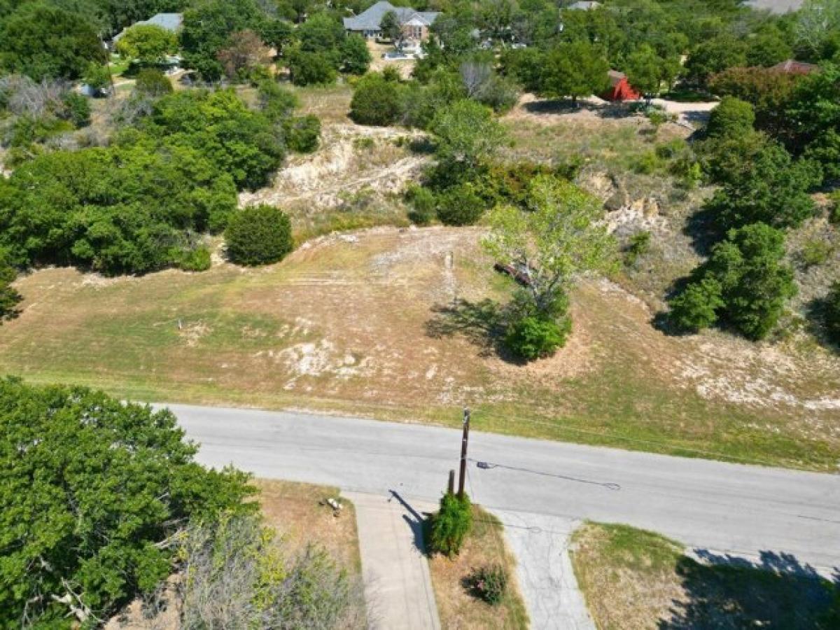 Picture of Residential Land For Sale in Hudson Oaks, Texas, United States