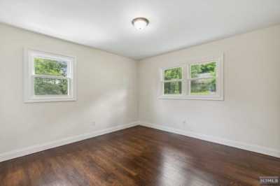 Home For Sale in Oakland, New Jersey